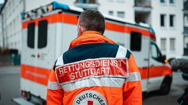 Lebensretter Hautnah - Wenn Jede Sekunde Zählt - Lebensretter Hautnah - Wenn Jede Sekunde Zählt - Staffel 5 Episode 6: Kardiologischer Notfall In Stuttgart