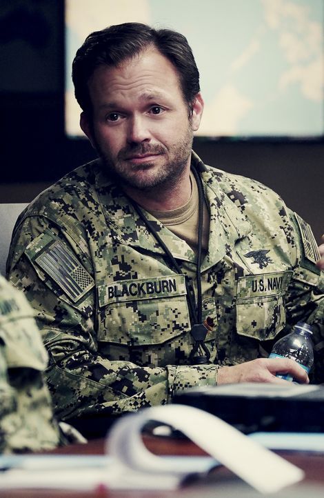 Blackburn (Judd Lormand) begibt sich mit den Navy SEALs auf eine gefährliche Rettungsmission im südchinesischen Meer, doch der Einsatz verläuft ande... - Bildquelle: Monty Brinton Monty Brinton/CBS   2017 CBS Broadcasting, Inc. All Rights Reserved.