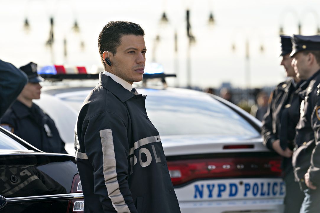 Detective Eric Castillo (Ramses Jimenez) - Bildquelle: Barbara Nitke 2019 NBCUniversal Media, LLC / Barbara Nitke
