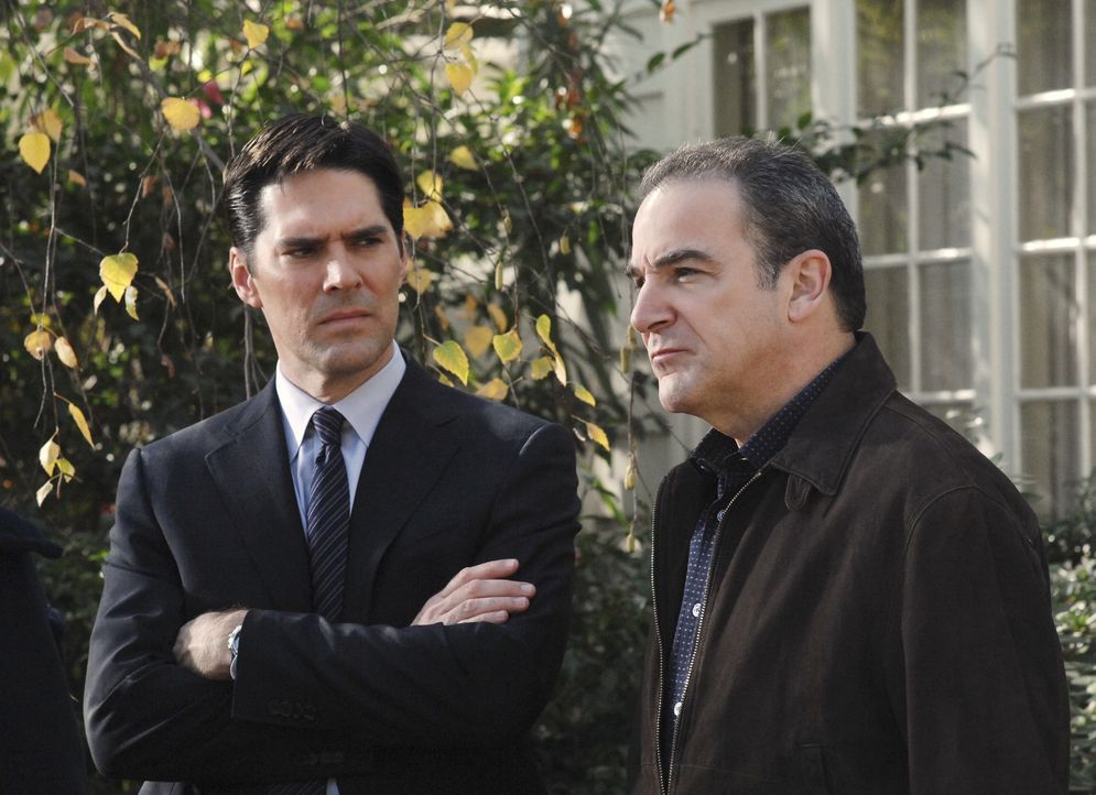 Aaron Hotchner (Thomas Gibson, l.); Jason Gideon (Mandy Patinkin, r.) - Bildquelle: Monty Brinton 2007 Touchstone Television. All rights reserved. NO ARCHIVE. NO RESALE./ Monty Brinton