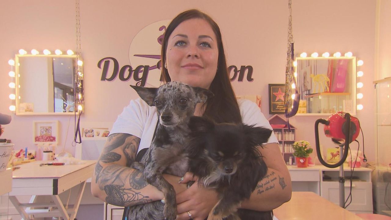 Sylvia Dietz mit Sam und Chanel - Bildquelle: SAT.1