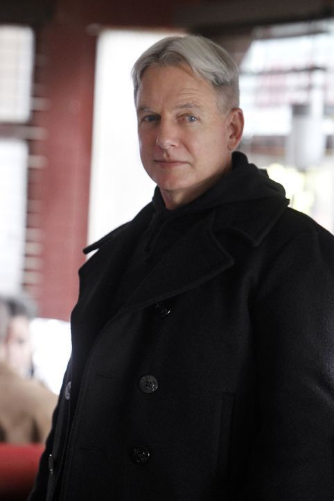 Sieht sich mit all den Entscheidungen, die er im Laufe seines Lebens getroffen hat konfrontiert: Gibbs (Mark Harmon) ... - Bildquelle: CBS Television