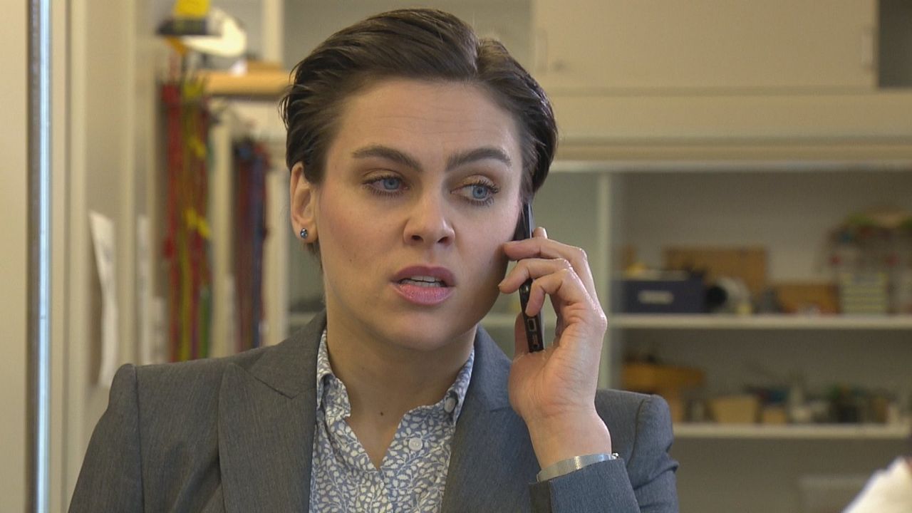 Ellen Tiedemann (Nina Burri) - Bildquelle: SAT.1
