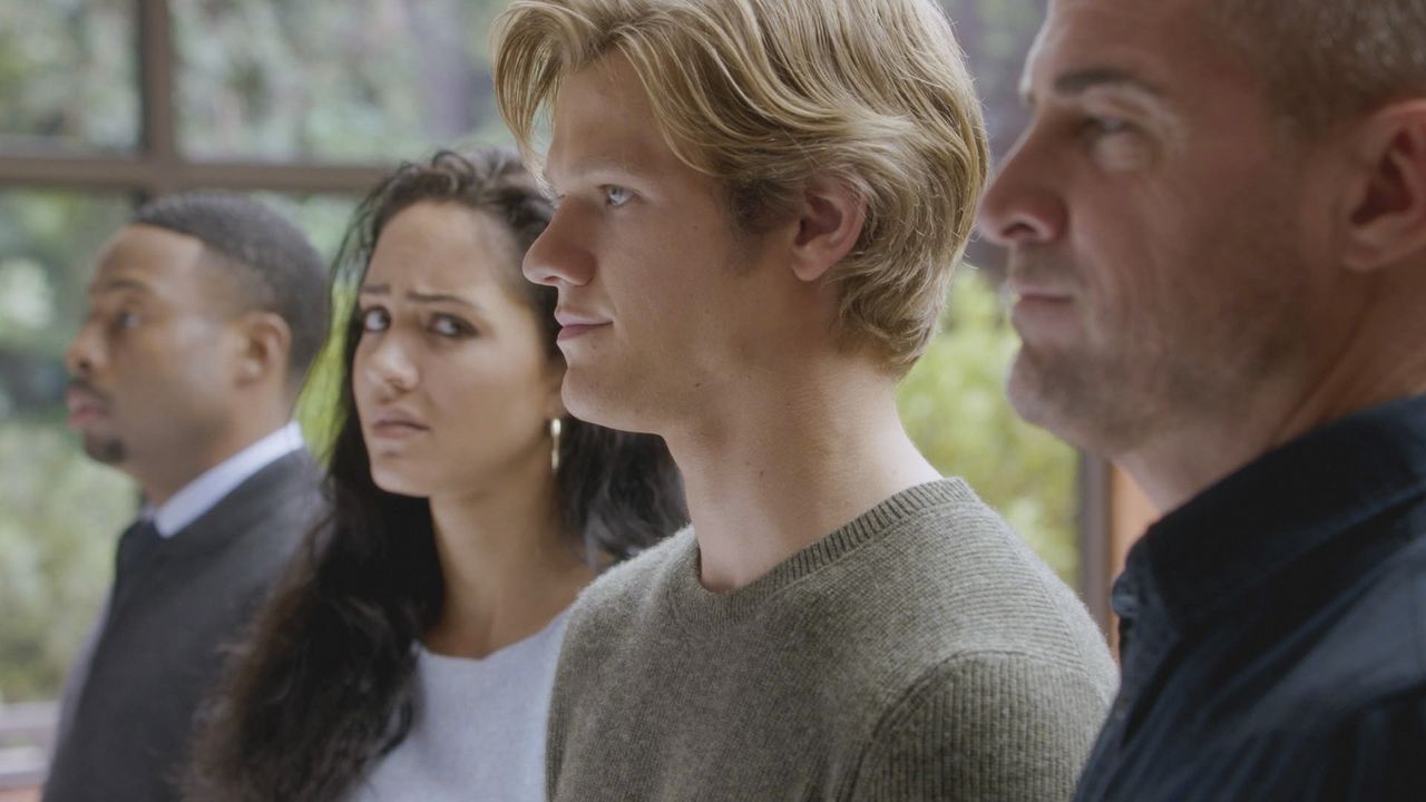 Sie sind ein unschlagbares Team: Bozer (Justin Hires), Riley (Tristin Mays), MacGyver (Lucas Till) und Jack (George Eads, v.l.n.r) ... - Bildquelle: 2016 CBS Broadcasting, Inc. All Rights Reserved