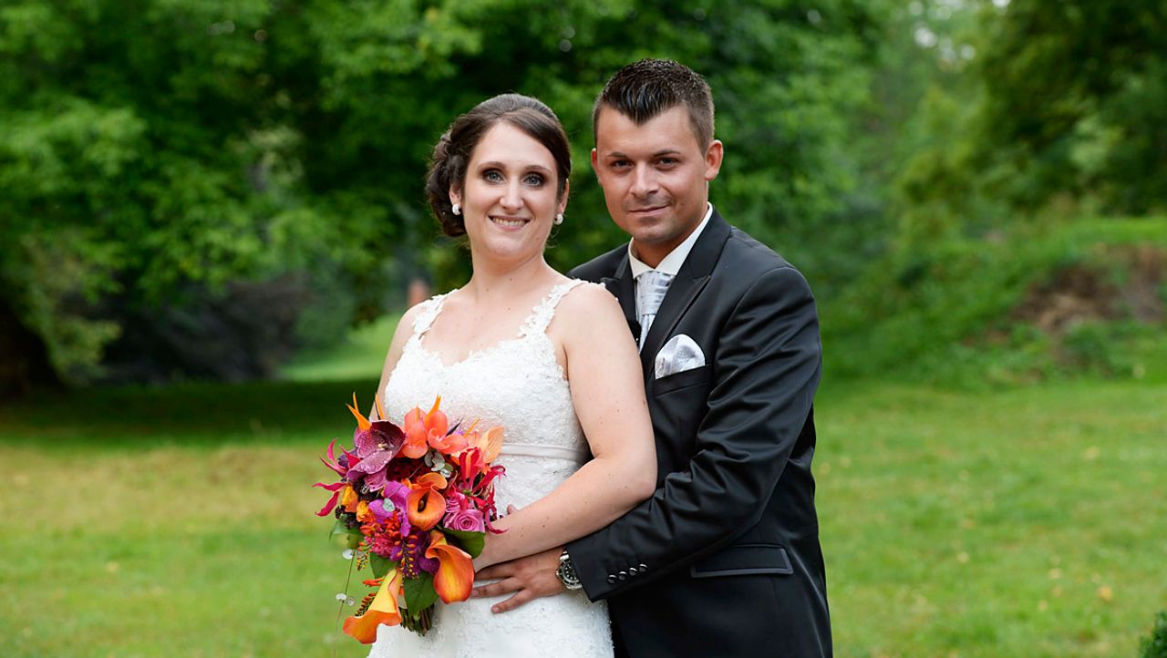 Hochzeit Auf Den Ersten Blick Die Hochzeit Von Peter Und Jasmin Sat 1