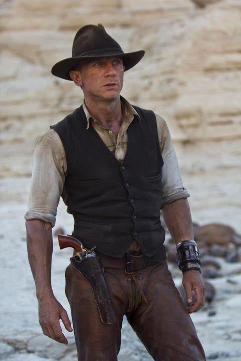 Als Jake Lonergan (Daniel Craig) mitten in der Wüste Arizonas aufwacht, hat der Cowboy sein gesamtes Erinnerungsvermögen verloren. Erst nach und nac... - Bildquelle: (2011) DREAMWORKS II DISTRIBUTION CO., LLC and UNIVERSAL STUDIOS.