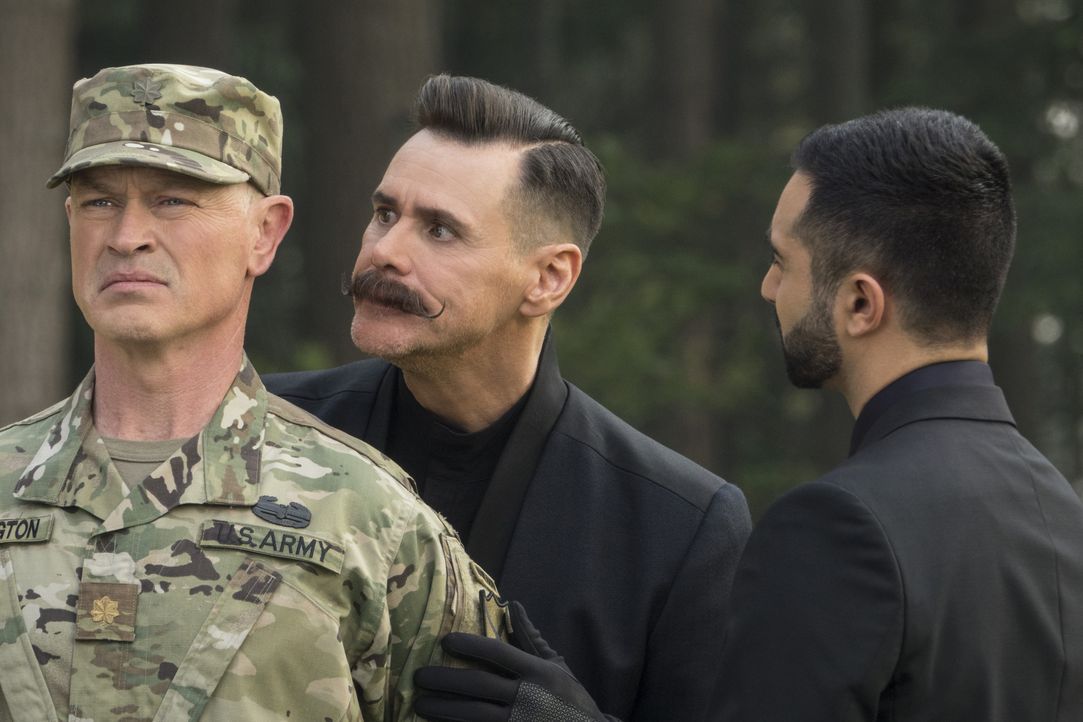 (v.l.n.r.) Major Bennington (Neal McDonough); Dr. Ivo Robotnik (Jim Carrey); Agent Stone (Lee Majdoub) - Bildquelle: Doane Gregory (2021) Paramount Pictures and Sega of America, Inc. All Rights Reserved / Doane Gregory