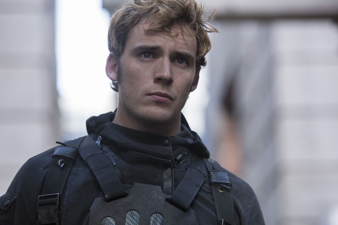 Lässt sich auf ein Himmelfahrtskommando: Finnick (Sam Claflin) ... - Bildquelle: Murray Close TM & © 2015 Lions Gate Entertainment Inc. All rights reserved. / Murray Close