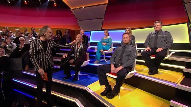 Genial Daneben - Das Quiz - Genial Daneben - Das Quiz - Teamspecial: Line Dance Weltmeister Vs. Zollbeamte