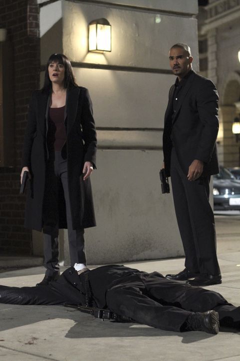 Ermitteln in einem neuen Fall: Prentiss (Paget Brewster, l.) und Morgan (Shemar Moore, r.) ... - Bildquelle: ABC Studios