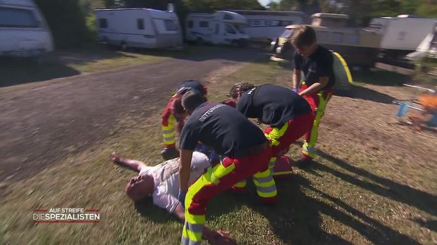 Auf Streife - Die Spezialisten - Auf Streife - Die Spezialisten - Das Luftmatratzen-feuerwerk