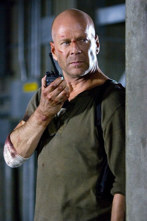 Um das ganze Land zu beschützen, gibt John McClane (Bruce Willis) alles. Er ahnt nicht, dass seine Mission seine Familie gefährden könnte ... - Bildquelle: Frank Masi 2007 Twentieth Century Fox Film Corporation.  All rights reserved.