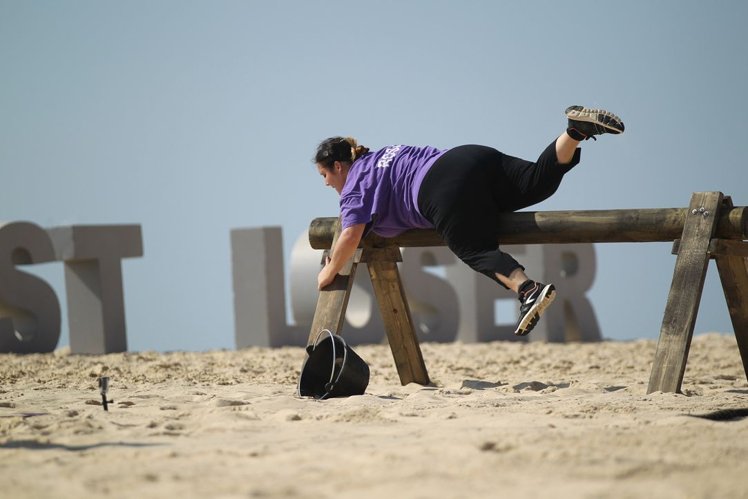 Auch Rosa und ihr Team wollen unbedingt den Parcours gewinnen, doch die Hitze und der tiefe Sand machen aus dem vermeintlich einfachen Wettkampf ein... - Bildquelle: Enrique Cano SAT.1