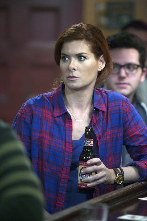 Laura (Debra Messing) und ihre Kollegen ermitteln im Milieu eines Eskortdienstes, um einen Mörder zu fassen ... - Bildquelle: Warner Bros. Entertainment, Inc.