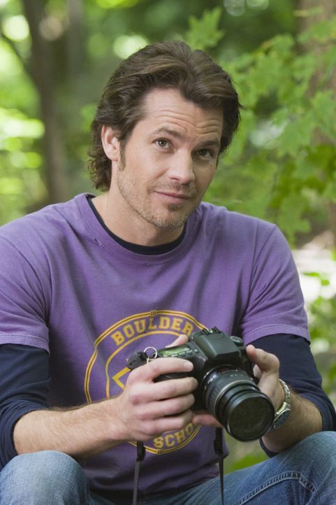 Vom notorischen Playboy und Schulfreund Fritz (Timothy Olyphant) erfährt Gray verborgene Geheimnisse über ihren bis dato so perfekten Verlobten. Sie... - Bildquelle: Sony Pictures Television International