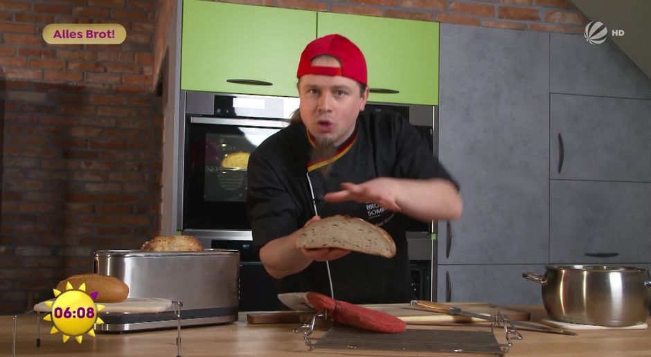 Fruhstucksfernsehen Video So Bekommt Man Hartes Brot Wieder Fluffig Sat 1