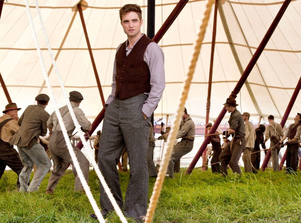 1931 - Amerika in der Wirtschaftskrise: Jacob Jankowski (Robert Pattinson) bricht nach dem tragischen Unfalltod seiner Eltern sein bisheriges Leben... - Bildquelle: David James 2011 Twentieth Century Fox Film Corporation. All rights reserved.
