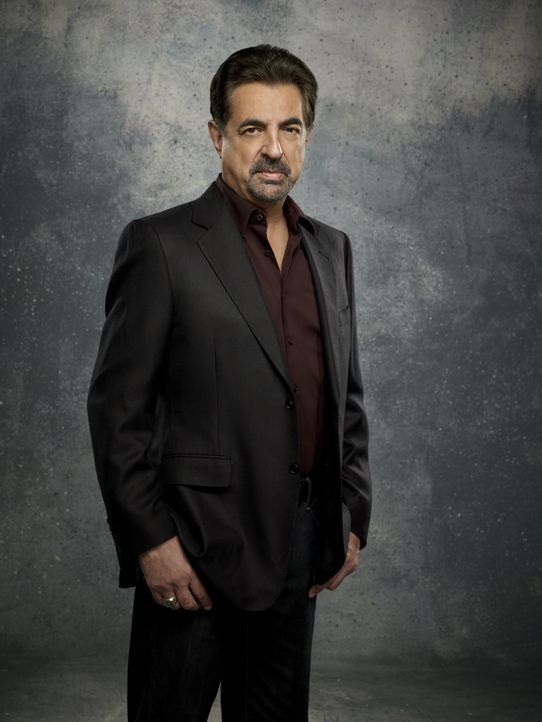 (8. Staffel) - Immer im Einsatz für die Gerechtigkeit: Special Agent David Rossi (Joe Mantegna) ... - Bildquelle: ABC Studios