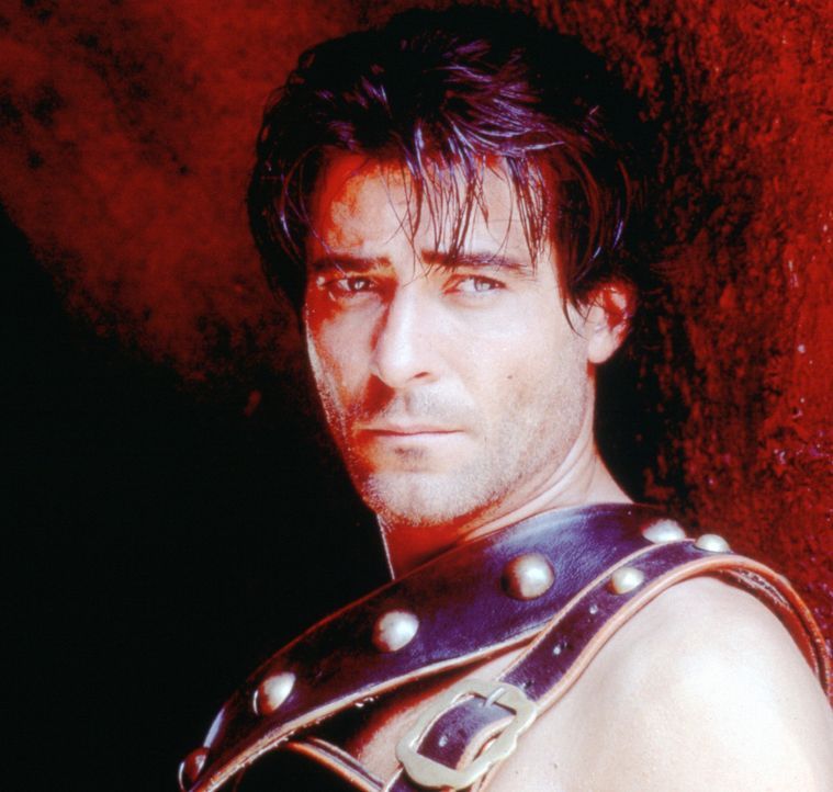Seit Jahren wird der thrakische Sklave Spartacus (Goran Visnjic) gezwungen, als Gladiator zu kämpfen. Immer wieder muss er mit ansehen, wie Sklaven... - Bildquelle: USA Network Pictures