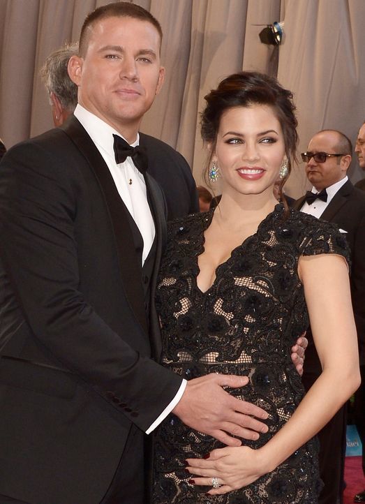 die schwangere Jenna Dewan-Tatum mit Ehemann Channing - Bildquelle: +++(c) dpa - Bildfunk+++ Verwendung nur in Deutschland