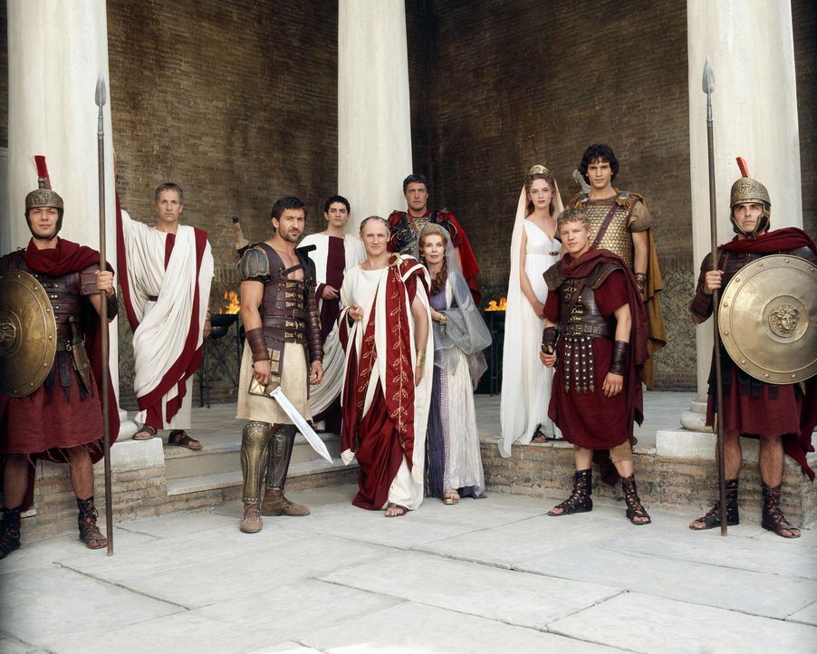 Rom im Jahr 44 v. Chr.: (v.l.n.r.) Cassius (Michael Maloney), Tyrannus (Jonathan Cake), Brutus (James Frain), Cäsar (Colm Feore), Marcus Antonius (... - Bildquelle: Hallmark Entertainment
