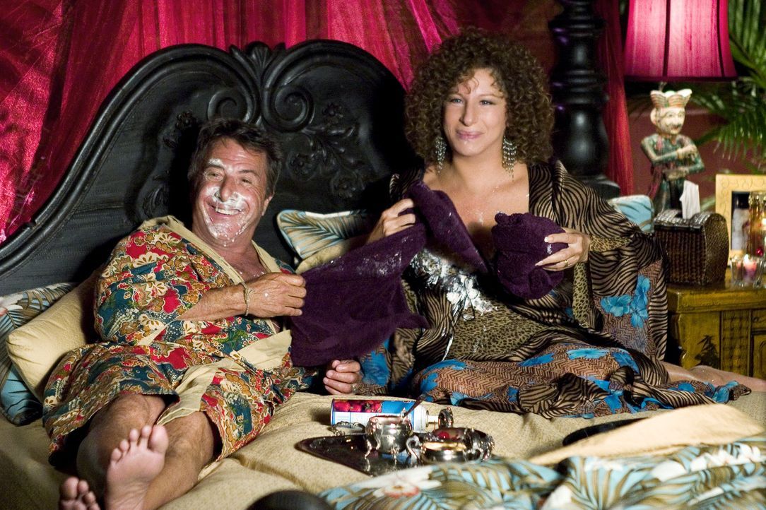 Das Ehepaar Focker (v.l.n.r.: Dustin Hoffman, Barbra Streisand) freut sich, erstmals die Schwiegereltern ihres geliebten Sohnes Greg kennen zu lerne... - Bildquelle: DreamWorks SKG
