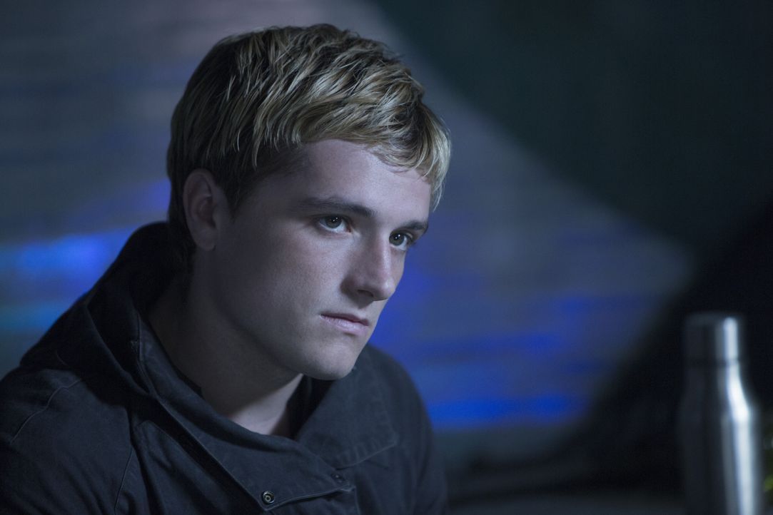 Lange Zeit war Peeta (Josh Hutcherson) im Capitol psychischer Folter ausgesetzt, jetzt glaubt er, dass Katniss immer ein falsches Spiel gespielt und... - Bildquelle: Murray Close TM & © 2015 Lions Gate Entertainment Inc. All rights reserved. / Murray Close