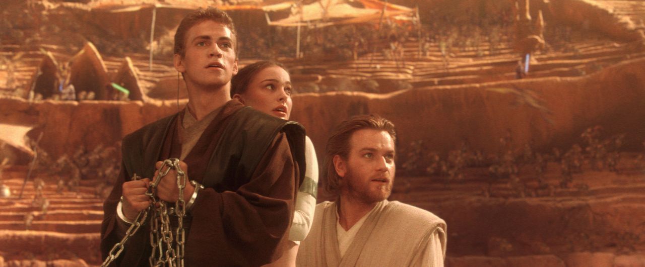 Im Visier des Bösen: (v.l.n.r.) Anakin (Hayden Christensen), Amidala (Natalie Portman) und Obi-Wan Kenobi (Ewan McGregor) ... - Bildquelle: Lucasfilm Ltd. & TM. All Rights Reserved.