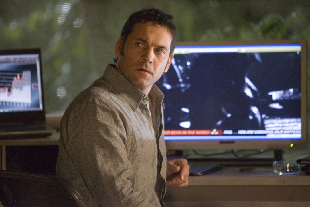 Der skrupellose TV-Produzent Ian Breckel (Robert Mammone) entwickelt das ultimative Reality-TV-Konzept: Zehn Todeskandidaten kämpfen auf einer einsa... - Bildquelle: 2007 WWE Films, Inc. All Rights Reserved.