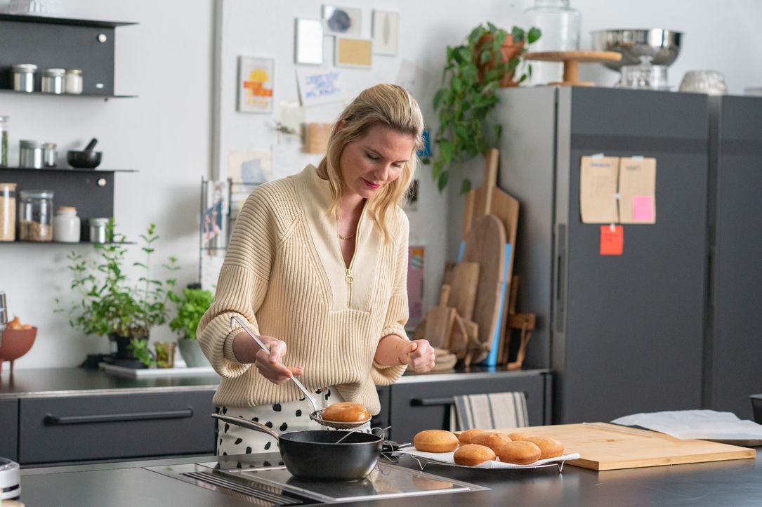 Berliner (42) - Bildquelle: STEFANIE CHAREONBOOD