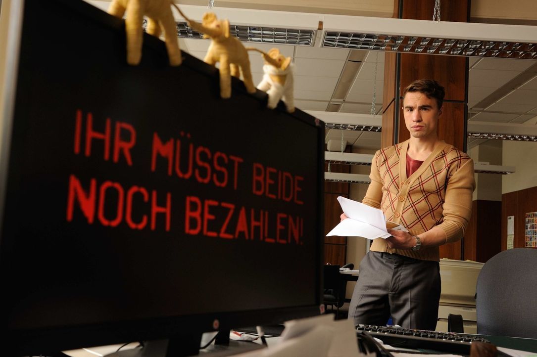 Josephine und Fritz werden anonym bedroht - Patrick (Joachim Förster) und die anderen Kollegen machen sich Sorgen um die beiden ... - Bildquelle: Hardy Spitz SAT.1