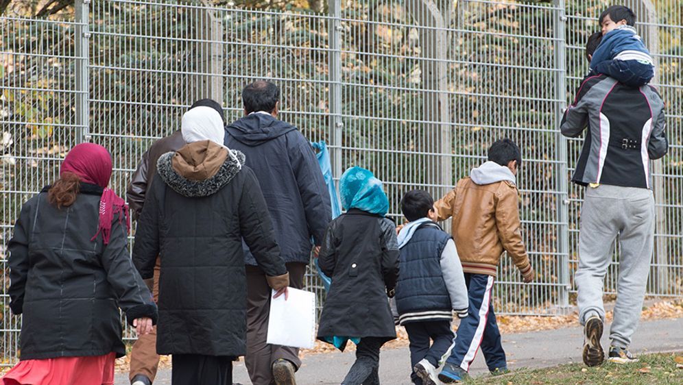 70.000 Syrer Und Iraker Wollen Angehörigen Nach Deutschland Folge