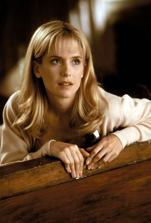 Als Linda (Kelly Preston) als Haushilfslehrerin nach New York versetzt wird, lässt sie ihren Lebensgefährten Sam zu Hause zurück. In New York ang... - Bildquelle: Warner Brothers International