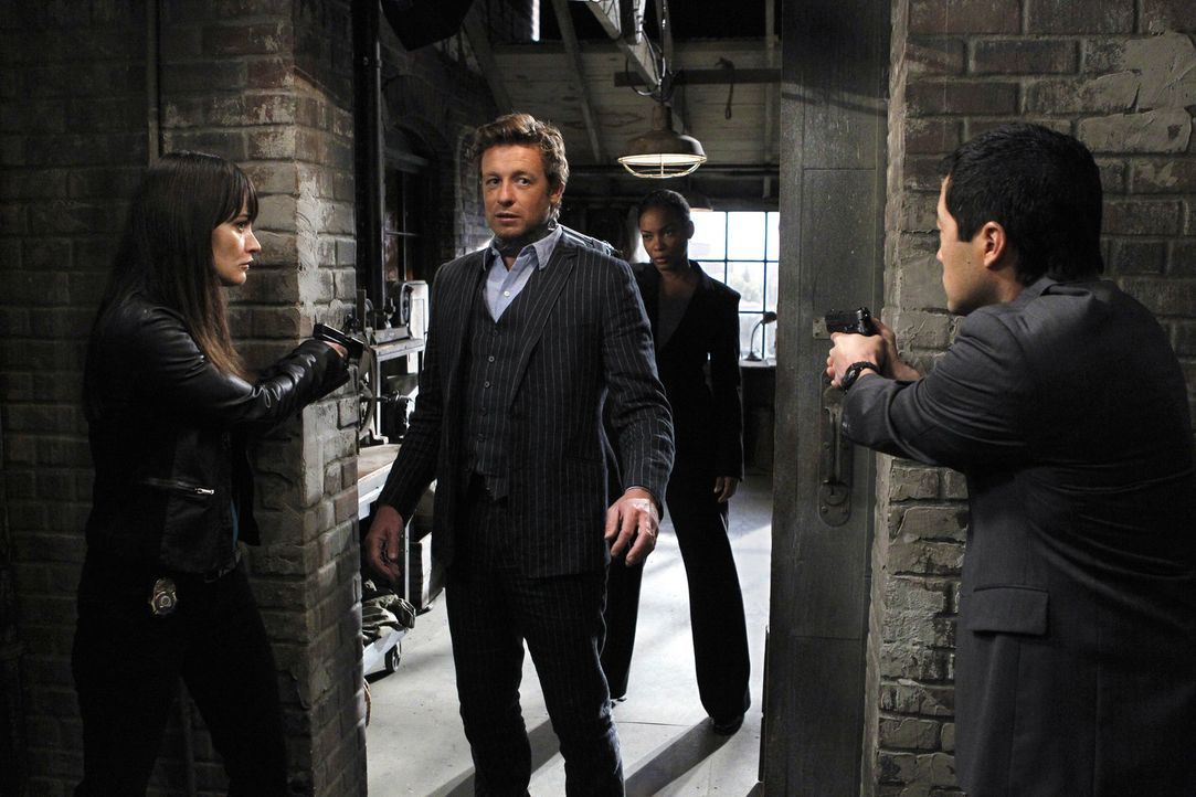 Ein Antiquitätenhändler wird ermordet. Der Verbrecher wird im Team des CBI vermutet. Eine interne Hetzjagd wird gestartet, denn jeder ist auf einm... - Bildquelle: Warner Bros. Television