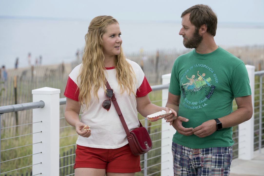 Renee Bennett (Amy Schumer, l.); Ethan (Rory Scovel, r.) - Bildquelle: 2018 TBV PRODUCTIONS, LLC. ALL RIGHTS RESERVED.