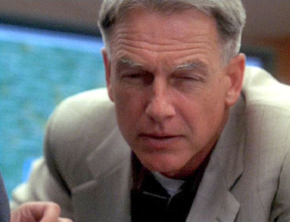 Gibbs (Mark Harmon) ist dem Entführer bereits auf den Fersen, denn es steht nicht nur Kates Leben auf dem Spiel... - Bildquelle: CBS Television