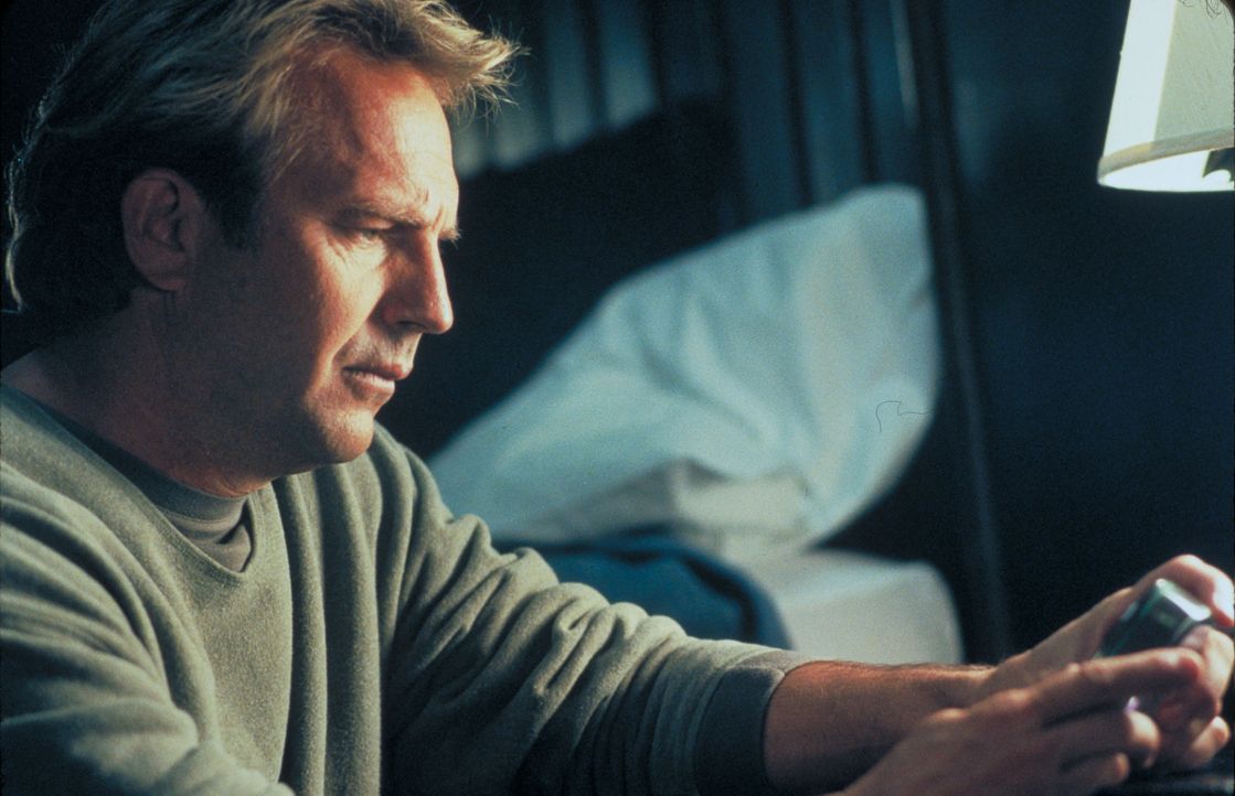 Hat nach dem Tod seiner Frau Schwierigkeiten, wieder in sein gewohntes Leben zurückzufinden: Dr. Joe Darrow (Kevin Costner) ... - Bildquelle: Spyglass Entertainment