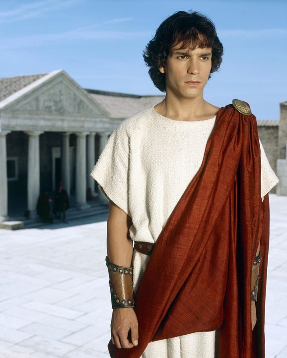 Flüchtet aus Rom: Caesars Großneffe Octavius (Santiago Cabrera) ... - Bildquelle: Hallmark Entertainment