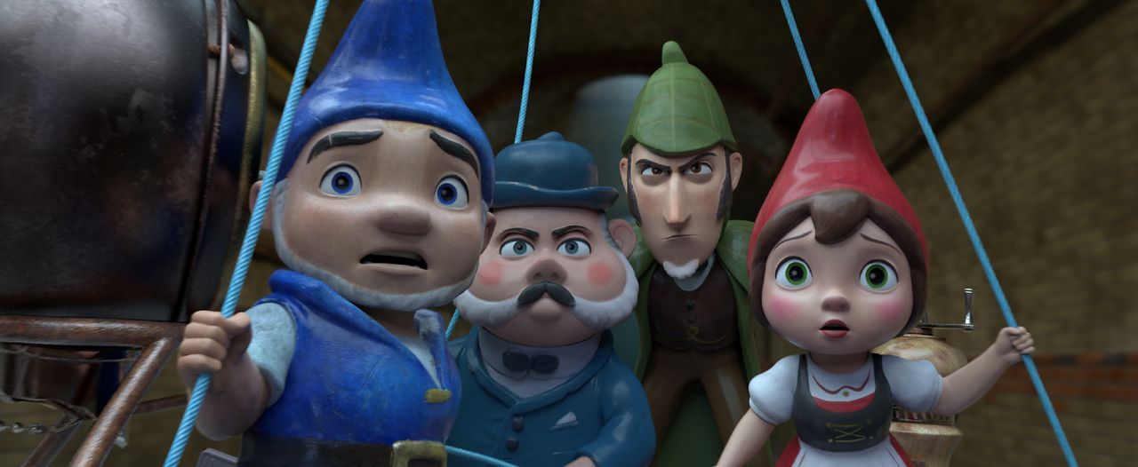 (v.l.n.r.) Gnomeo; Dr. Watson; Sherlock Gnomes; Julia - Bildquelle: © 2018 Paramount Pictures and Metro-Goldwyn-Mayer Pictures Inc. All Rights Reserved.