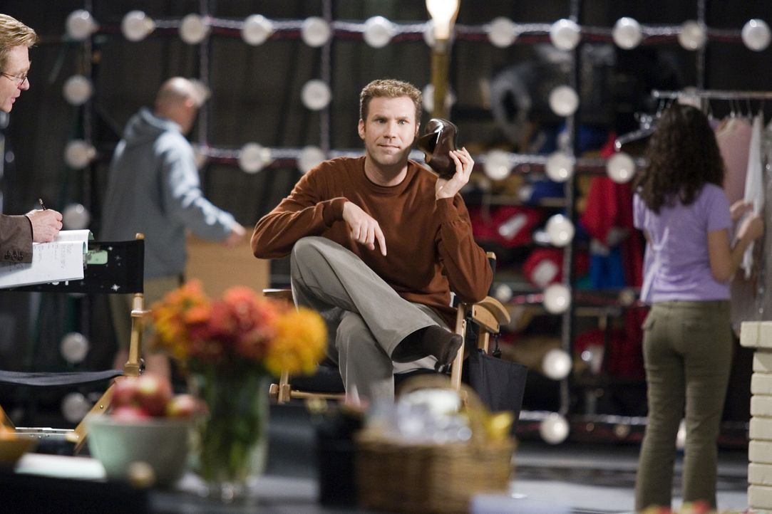 Jack Wyatt (Will Ferrell, M.) glaubt, dass die hinreißende Isabel Bigelow wie geschaffen für die weibliche Partnerin im Remake der legendären Fer... - Bildquelle: 2005 Columbia Pictures Industries, Inc. All Rights Reserved.