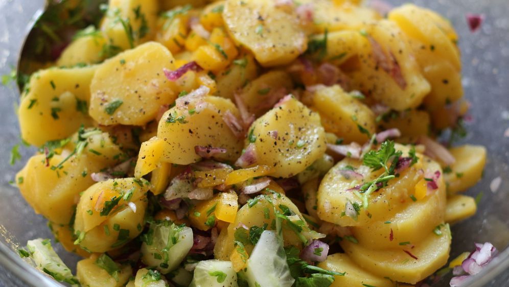 Rezept: Kartoffel-Gurken-Salat - Frühstücksfernsehen - Sat1