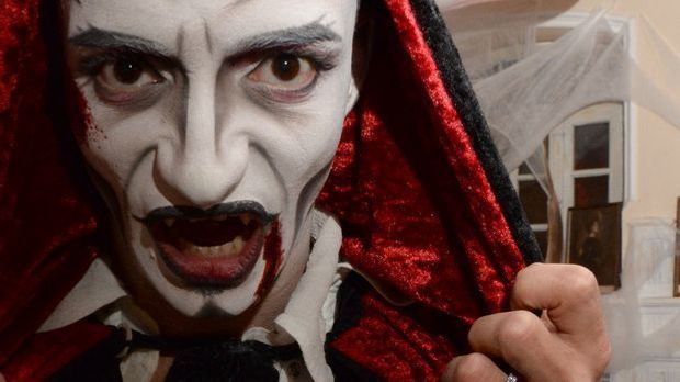 Gruseliges Vampirkostum Fur Karneval Sat 1 Ratgeber