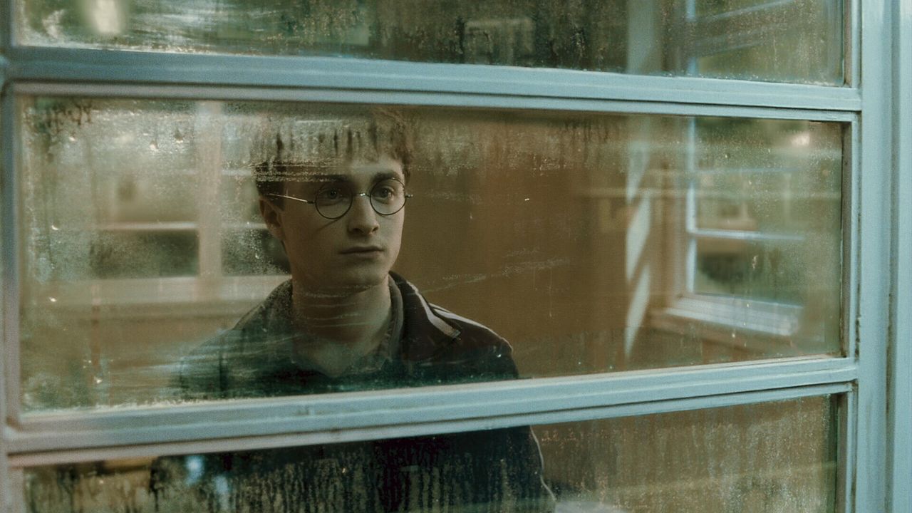 Ist nirgendwo sicher vor den bösen Mächten, die zum letzten Gefecht aufrufen: Harry (Daniel Radcliffe) ... - Bildquelle: Warner Brothers