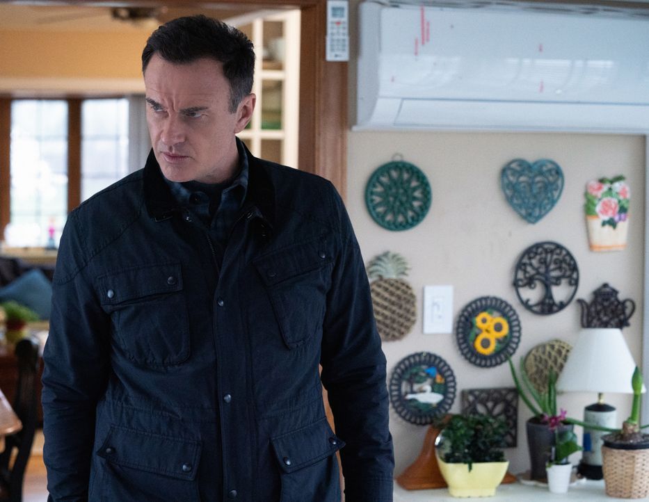 Jess LaCroix (Julian McMahon) - Bildquelle: Mark Schafer 2019 CBS Broadcasting, Inc. All Rights Reserved. / Mark Schafer
