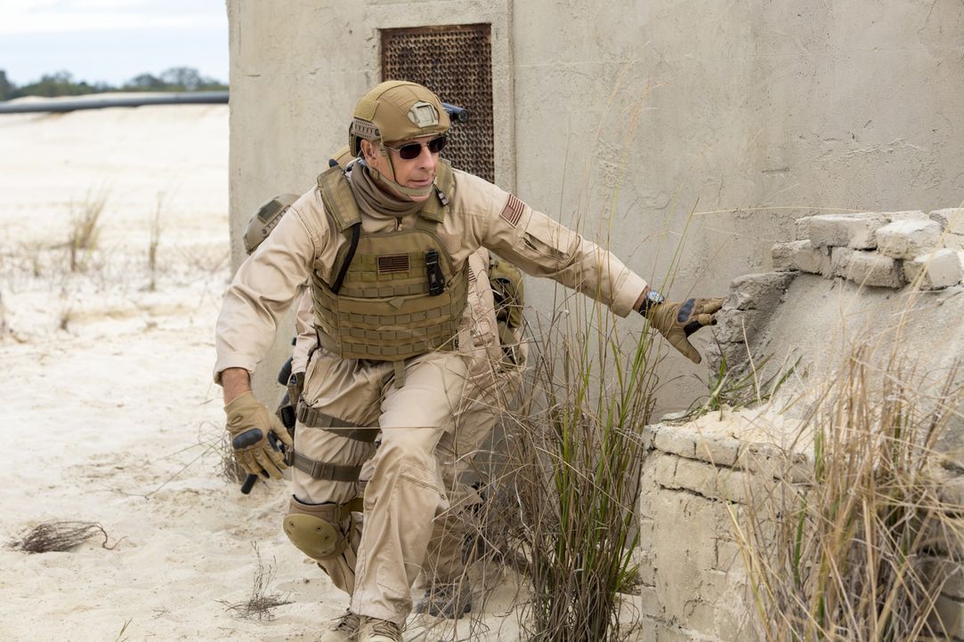 Das Team um Pride (Scott Bakula) ermittelt in einem neuen Fall und dieser führt sie nach Afghanistan ... - Bildquelle: 2014 CBS Broadcasting Inc. All Rights Reserved.