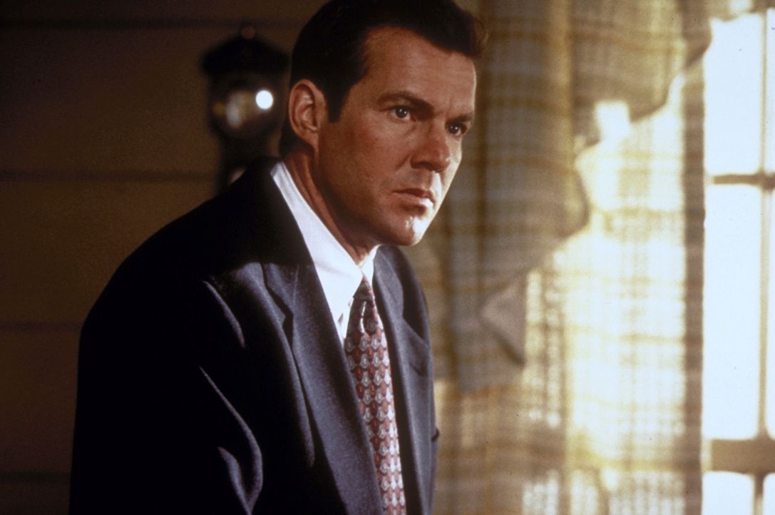 Über Jahre hinweg hat FBI-Agent Frank LaCrosse (Dennis Quaid) die Spur eines Massenmörders verfolgt. Als der Mörder Franks Sohn entführt, geht er au... - Bildquelle: Paramount Pictures