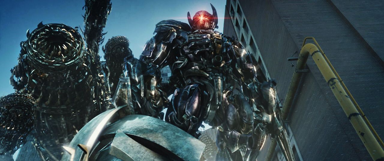 Der neue Anführer der Decepticons, der einäugige Roboter Shockwave, bläst zur alles entscheidenden Schlacht ... - Bildquelle: 2010 Paramount Pictures Corporation.  All Rights Reserved.