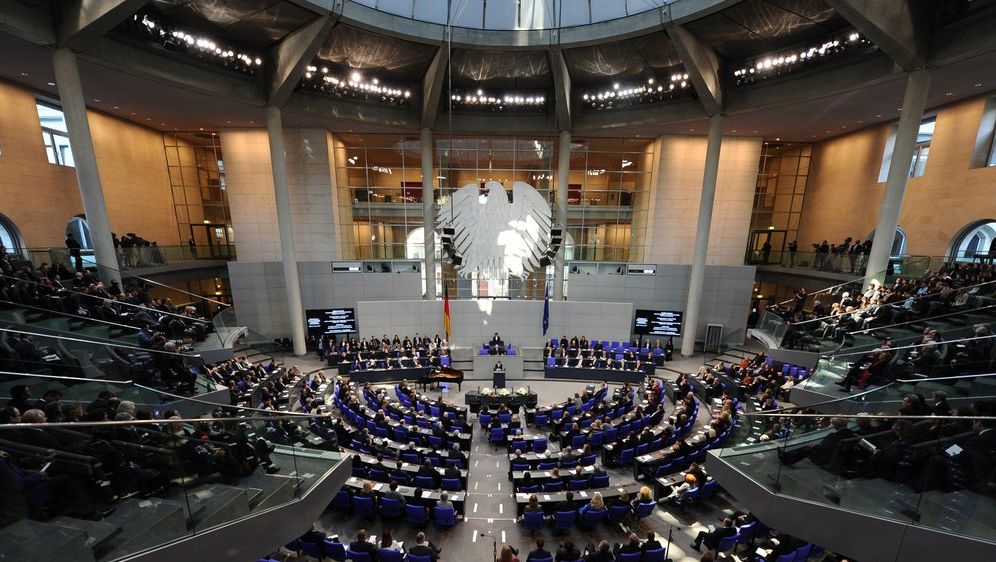 Bundestagsdiäten steigen auf 9542 Euro