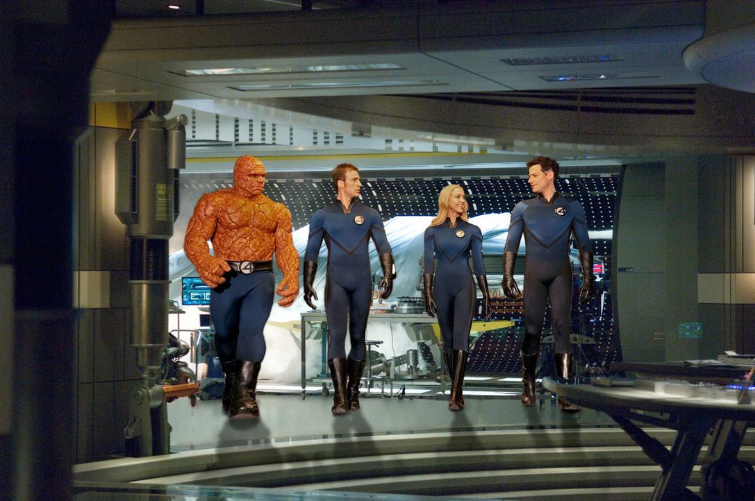 Die "Fantastic Four" - (v.l.n.r.) Ben (Michael Chiklis), Johnny (Chris Evans), Susan (Jessica Alba) und Reed (Ioan Gruffudd) - machen sich auf die S... - Bildquelle: Twentieth Century Fox