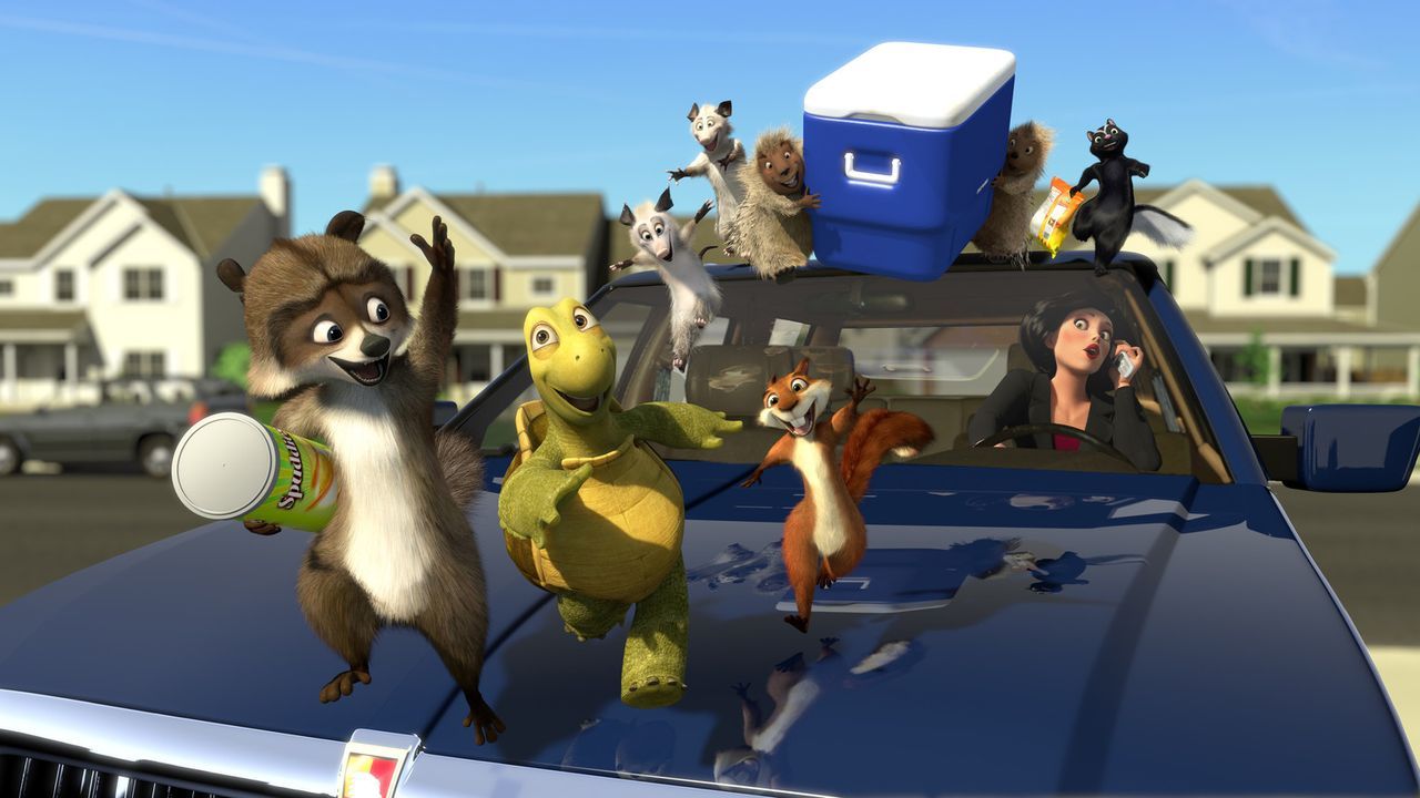 Richie (l.), Verne (2.v.l.), Hammy (3.v.l.) und die anderen Tiere starten ihren Raubzug bei den Menschen ... - Bildquelle: United International Pictures